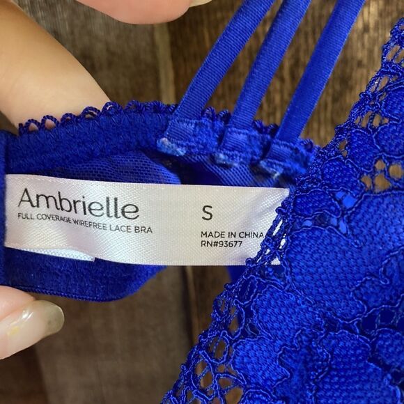 Ambrielle Lace Bra  - Picture 3 of 4